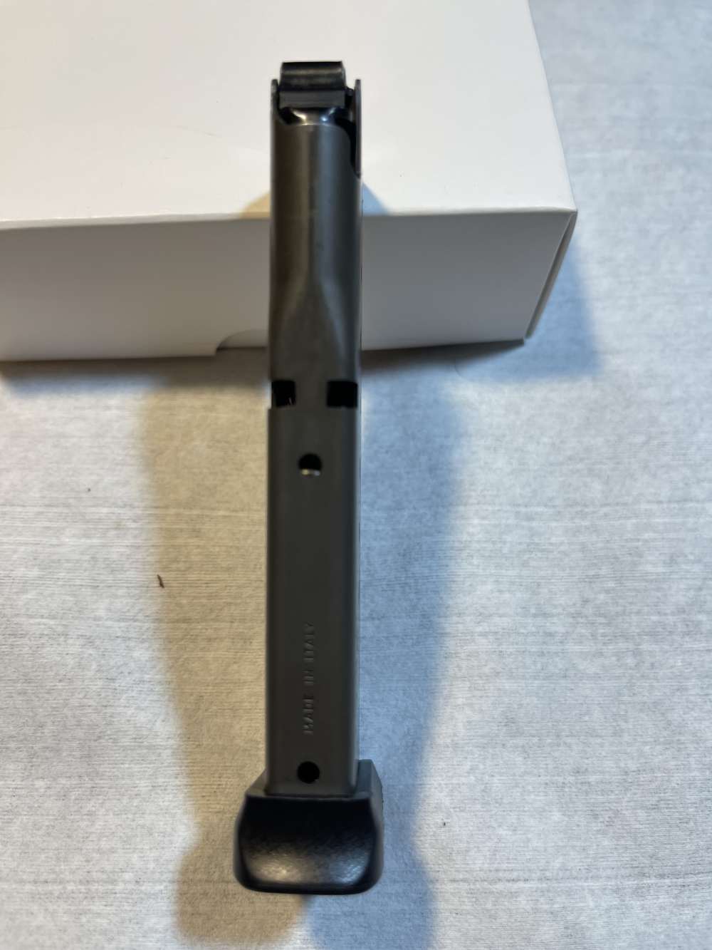 Sig Sauer P239, 9mm, 8rd Factory magazine-img-2