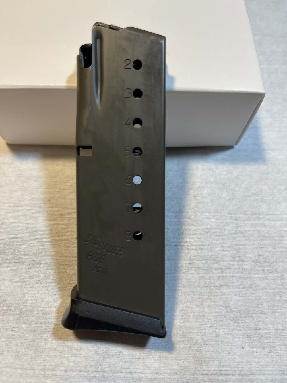 Sig Sauer P239, 9mm, 8rd Factory magazine-img-0