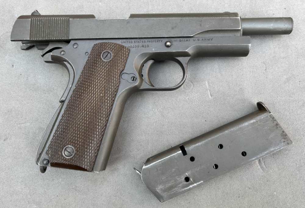 1943 WWII US Army Colt M1911A1 with 1942 US holster & web belt-img-21