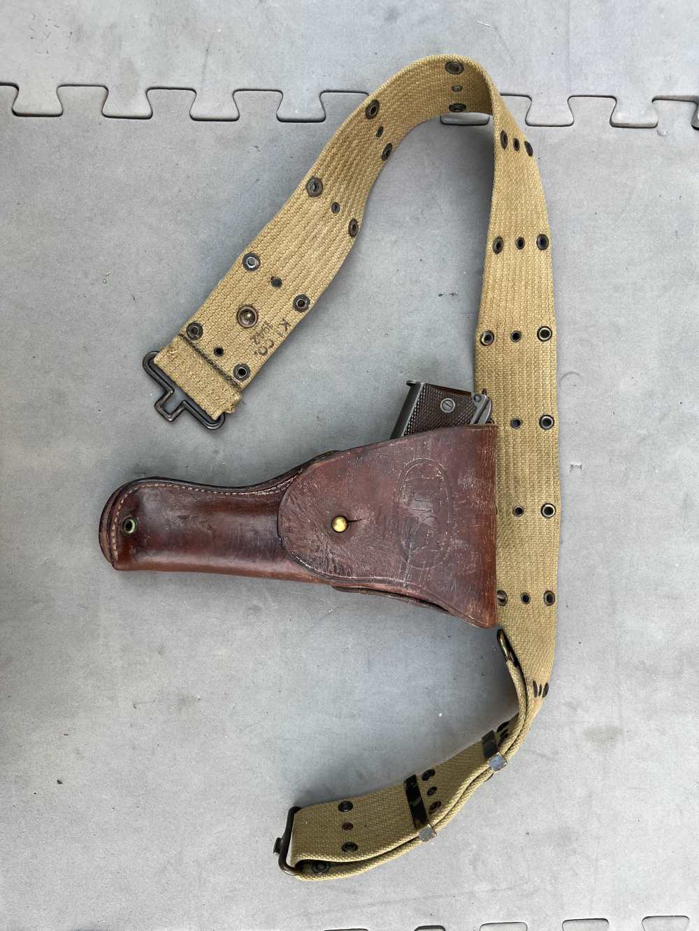 1943 WWII US Army Colt M1911A1 with 1942 US holster & web belt-img-1