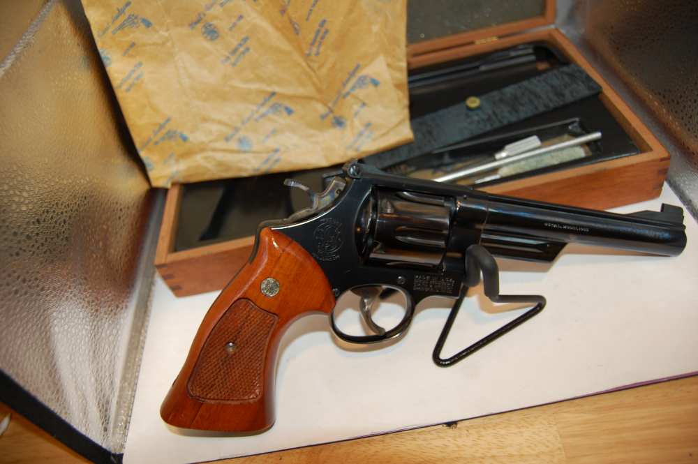 Smith & Wesson Model 25-2 "Model 1955" Double Action Revolver wood case -img-21