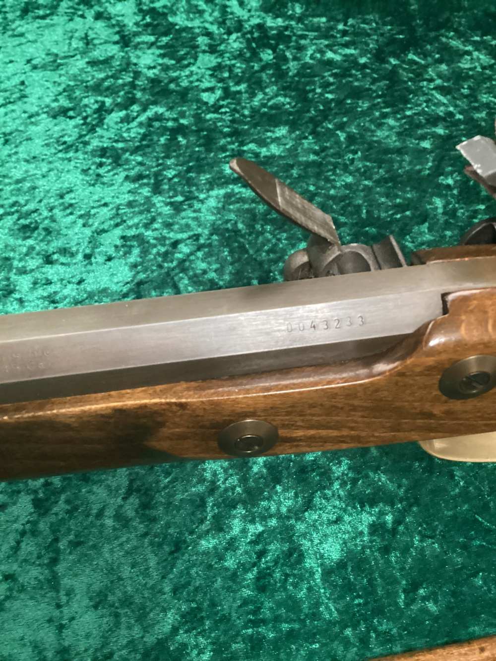 CVA Jukar 45 caliber Kentucky Flintlock Muzzleloader Rifle-img-29