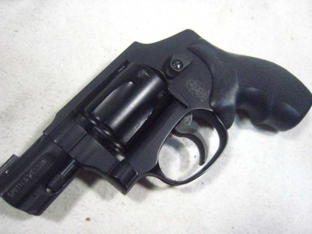 S&W 351 .22 WMR 22 Magnum / GREAT CARRY GUN-img-3
