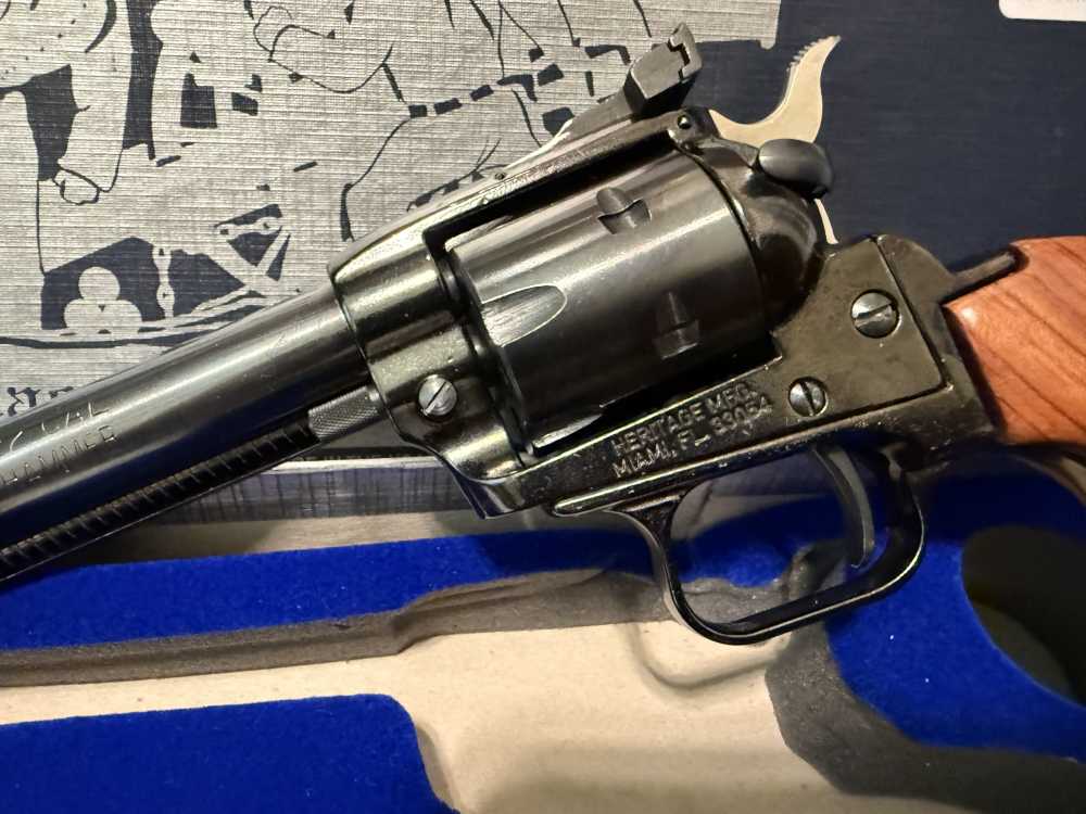 Heritage Rough Rider BULLSEYE .22 LR 22Mag 6.5" 2011 Model-img-7