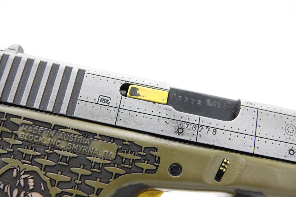Custom Engraved and Cerakoted BOOBY TRAP Glock 17 GEN2 9mm-img-15