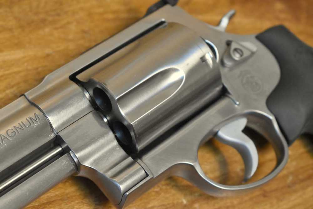Smith & Wesson Model 500 S&W Magnum 4" Stainless Revolver-img-3