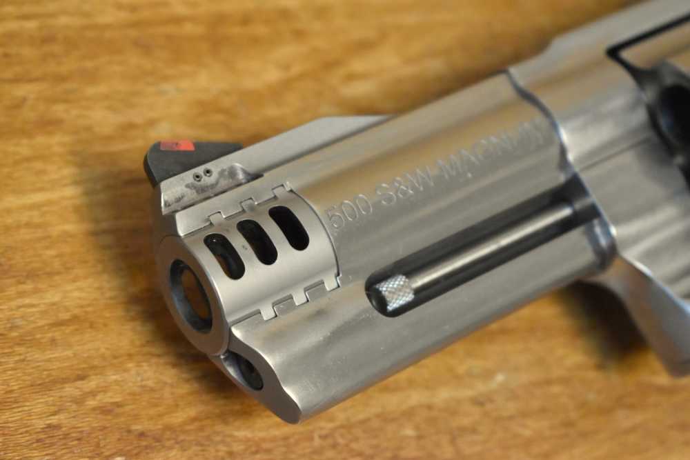 Smith & Wesson Model 500 S&W Magnum 4" Stainless Revolver-img-2