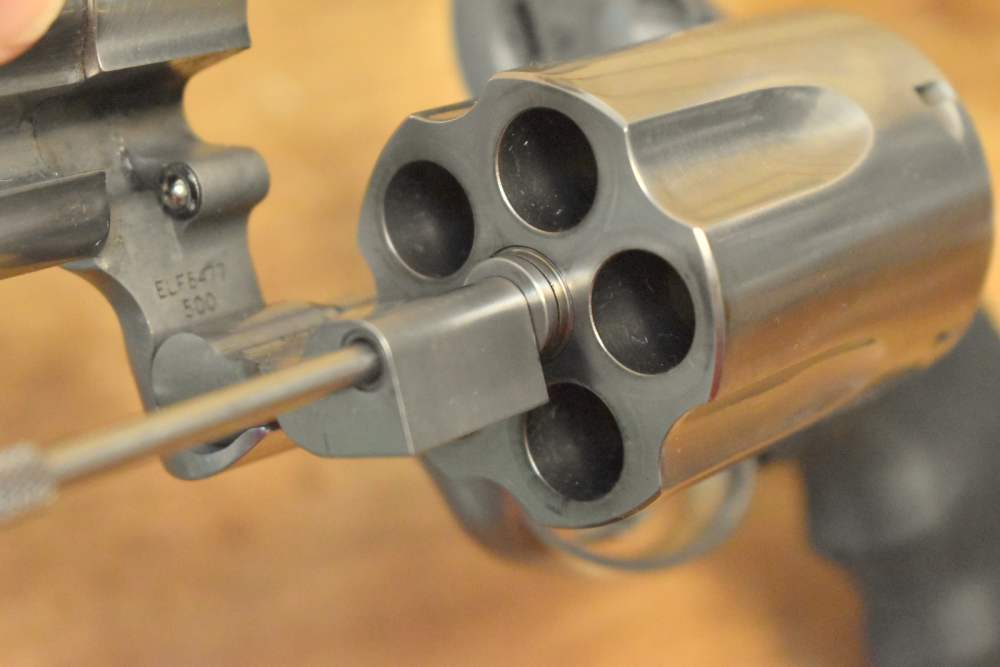 Smith & Wesson Model 500 S&W Magnum 4" Stainless Revolver-img-17
