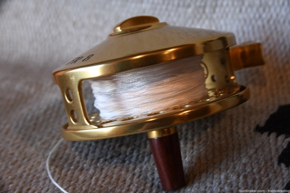 Fin-Nor Fly fishing reel Model FR-8 Brass as NEW used once-img-1