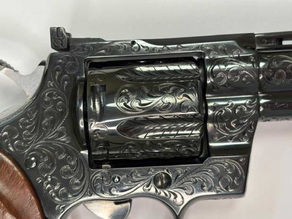 1979 Colt Python .357 Magnum Class D Engraving Royal Blue Finish Unfired -img-27