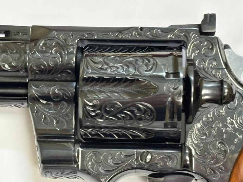 1979 Colt Python .357 Magnum Class D Engraving Royal Blue Finish Unfired -img-29