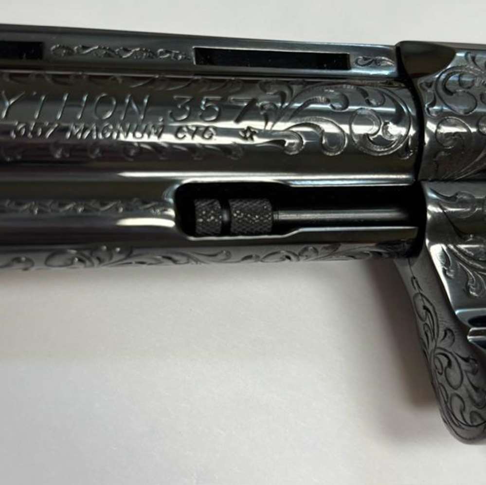 1979 Colt Python .357 Magnum Class D Engraving Royal Blue Finish Unfired -img-44