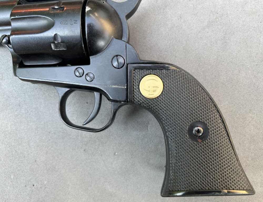 Chiappa 1873 1873-22 Single Action revolver w/2 cylinders and holster -img-11