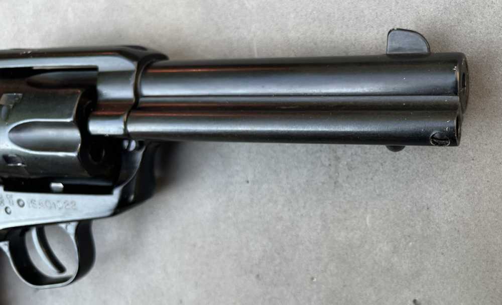 Chiappa 1873 1873-22 Single Action revolver w/2 cylinders and holster -img-17