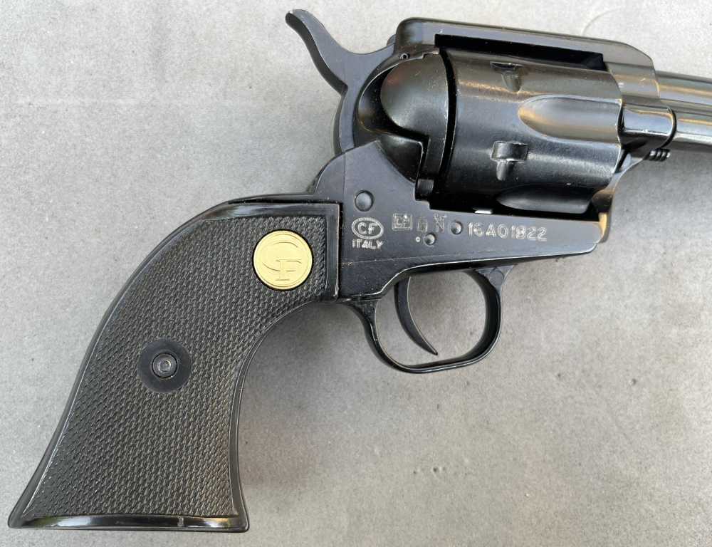 Chiappa 1873 1873-22 Single Action revolver w/2 cylinders and holster -img-15