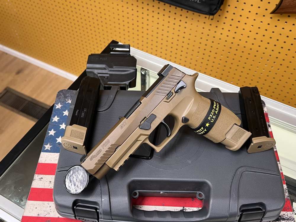 Sig Sauer M17-img-0