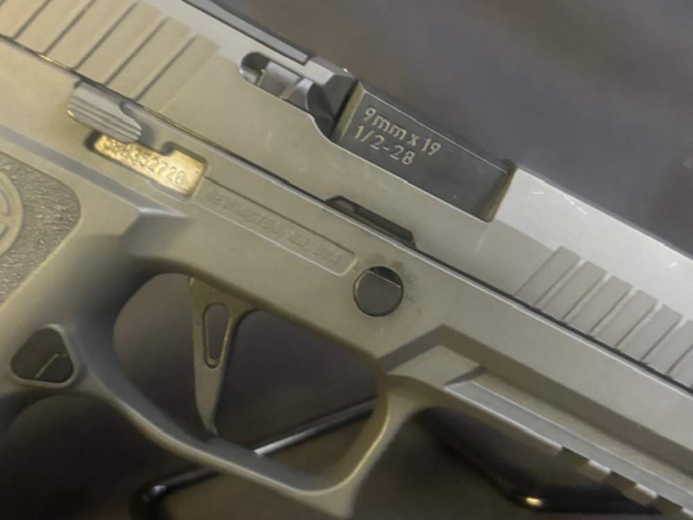 Sig sauer P320 X-Carry Legion-img-10