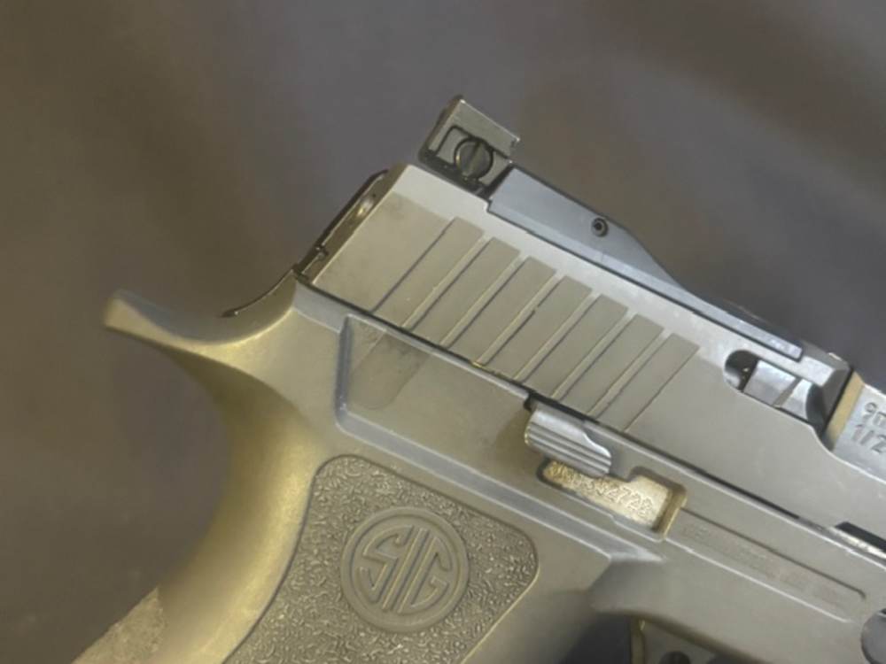Sig sauer P320 X-Carry Legion-img-9