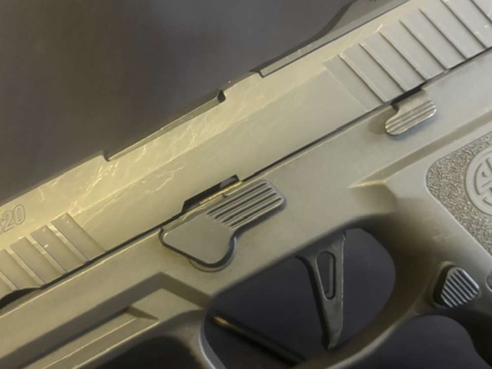 Sig sauer P320 X-Carry Legion-img-4