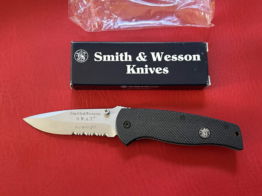 Smith & Wesson Knife SW-3000G10 S.W.A.T Airweight 1st Production 1 of 1000 -img-0