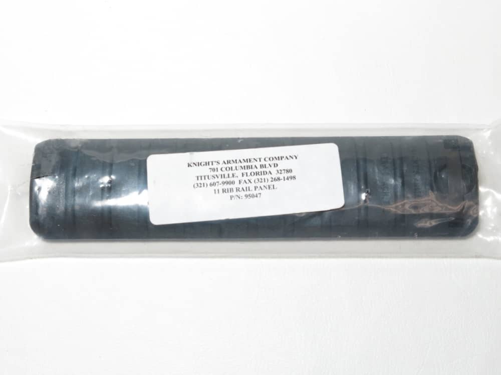 NOS Knights Armament AR15 M16A4 M4 KAC 11 Rib Rail Panel Black KMC-95047-img-1