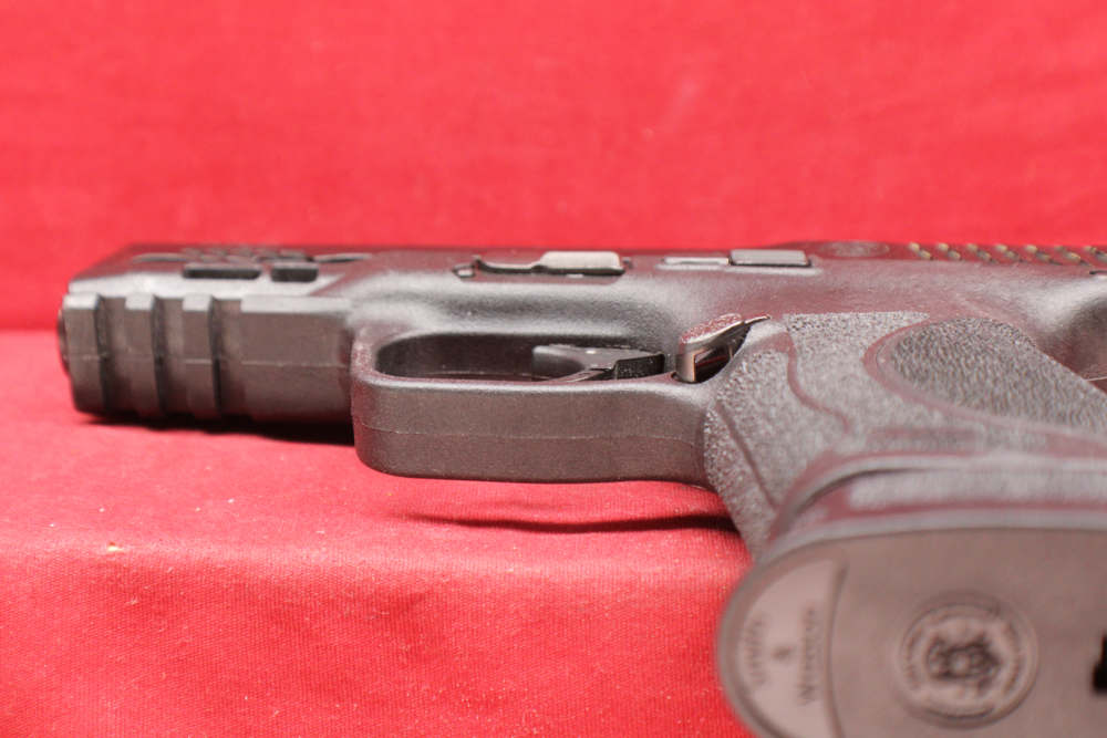 (42191)USED Smith & Wesson M&P9 2.0 9 MM 4" barrel W/ 6 MAGS & Holster-img-13