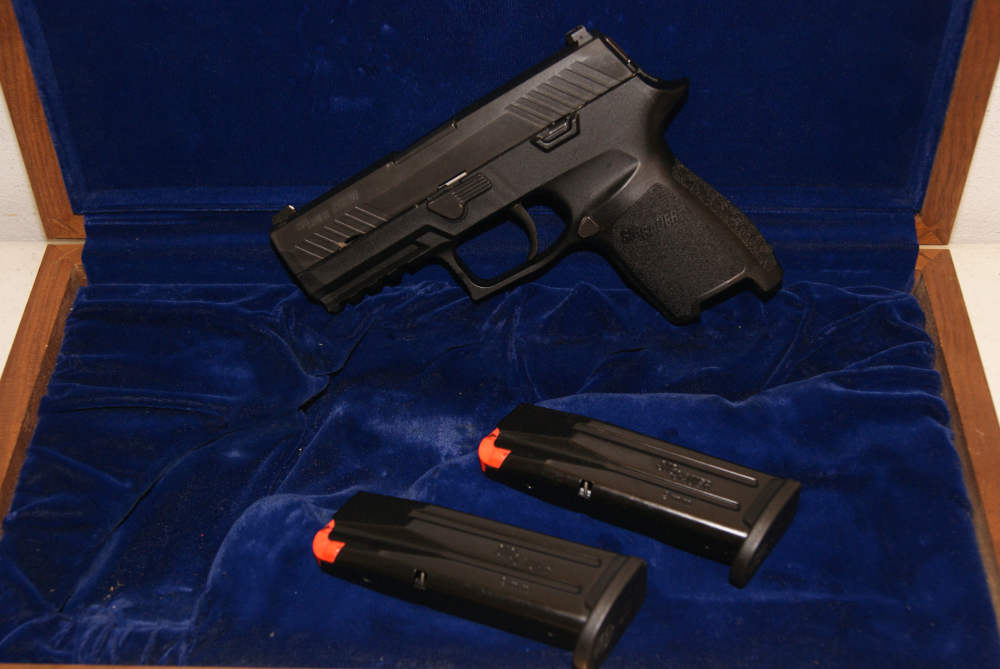 SIG SAUER P320 9X19 S/A PISTOL-img-1