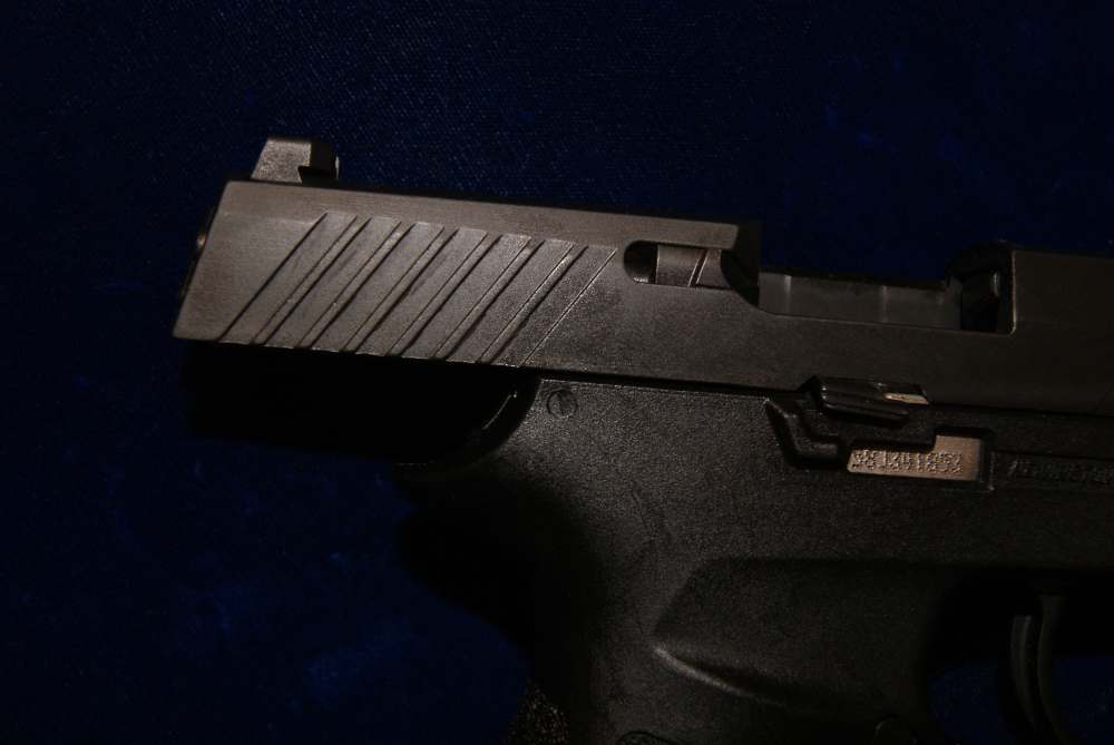 SIG SAUER P320 9X19 S/A PISTOL-img-9