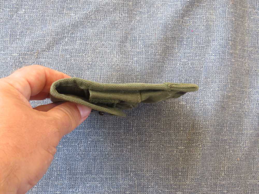 US M1 CARBINE MAGAZINE POUCH KHAKI KOREA / VIETNAM WAR VERY GOOD CONDITION-img-4
