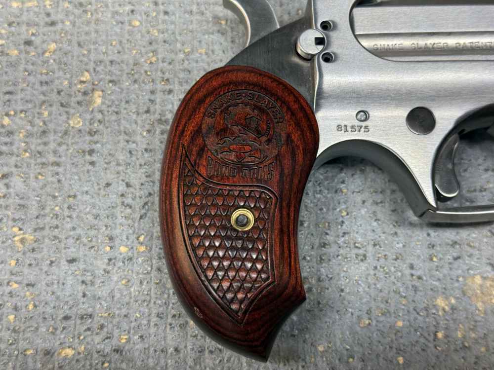 Bond Arms Snake Slayer 3" Shells 45 LC & .410 3.5" Barrel Derringer -img-5