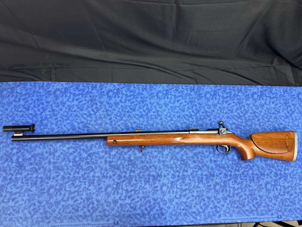 Post War Winchester Model 52B .22LR – 28" Olympic Target – Red Field Sights-img-14