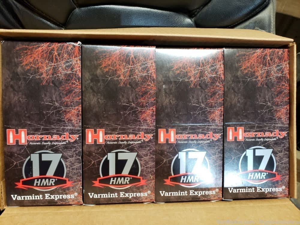 IN STOCK! 2000 ROUNDS BRAND NEW HORNADY 17 HMR 17 V MAX VARMINT BALLISTIC-img-0