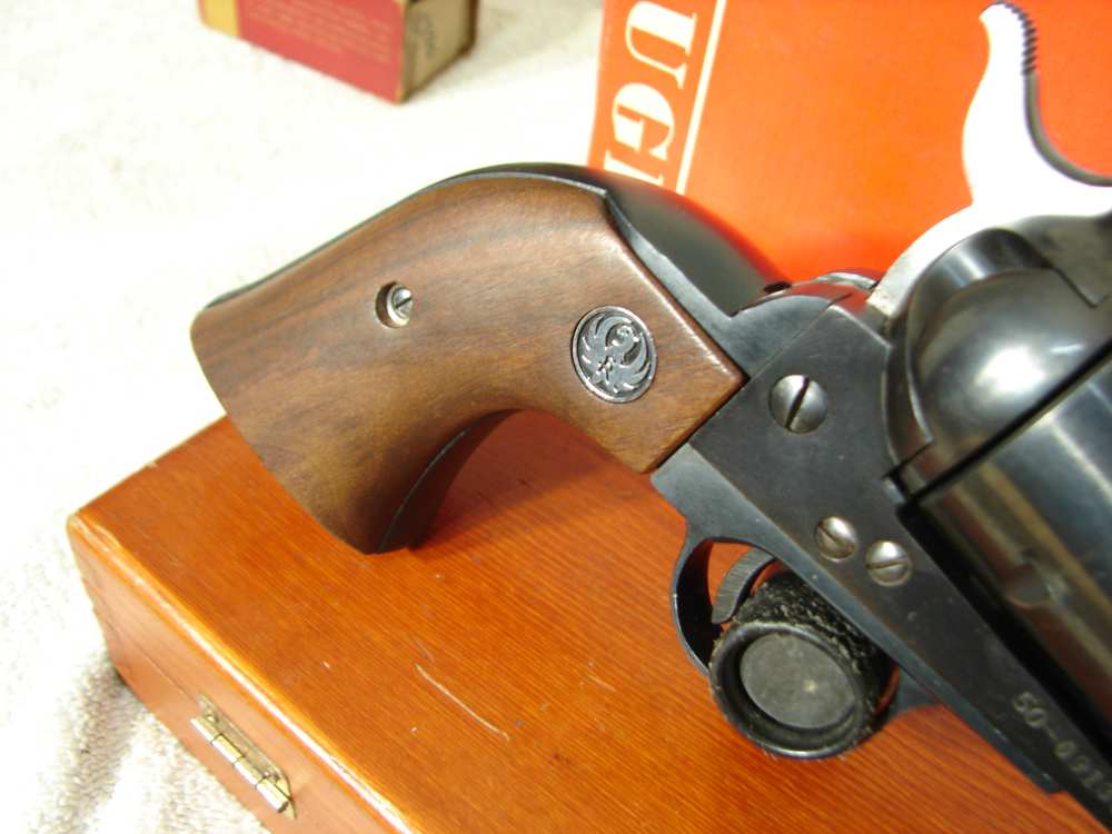 RUGER BLACKHAWK OLD MODEL 3 SCREW IN .30 CARBINE ALL ORIGINAL SCARACE-img-49