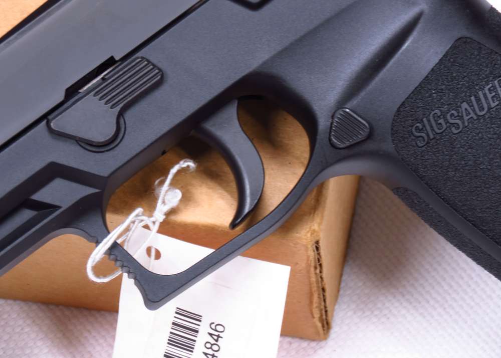 NEW OLD STOCK - 2016 Sig P320 TACOPS NIB W/ TAG Threaded BBL & 4 21 RD MAGS-img-18