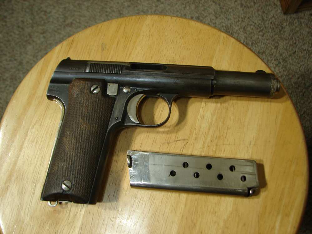 ASTRA 600 IN 9MM LUGER WaAD20 MARKED FROM WWII GERMAN ISSUED NUMBERS MATCH-img-0