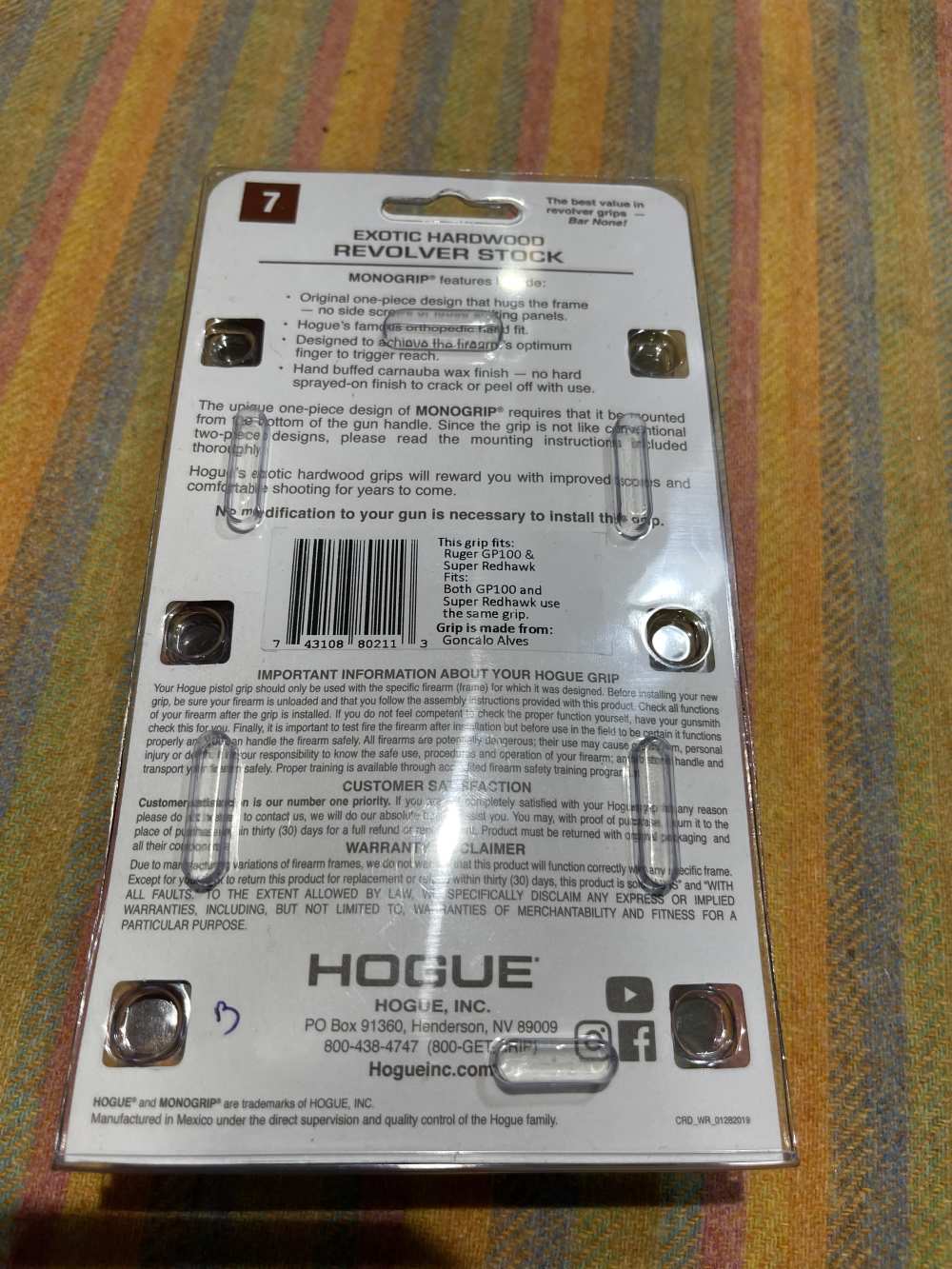 HOGUE one piece Exotic hardwood grips Ruger GP100 and Super Redhawk-img-1