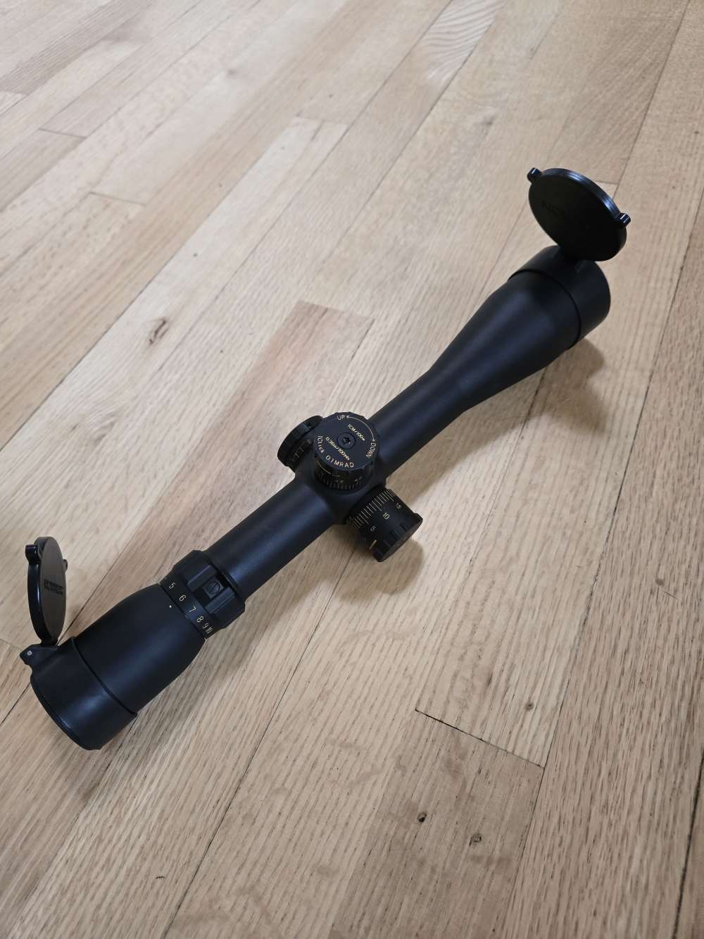 Sightron SIIISS rifle scope 3.5-10x44 ........30mm tube-img-2