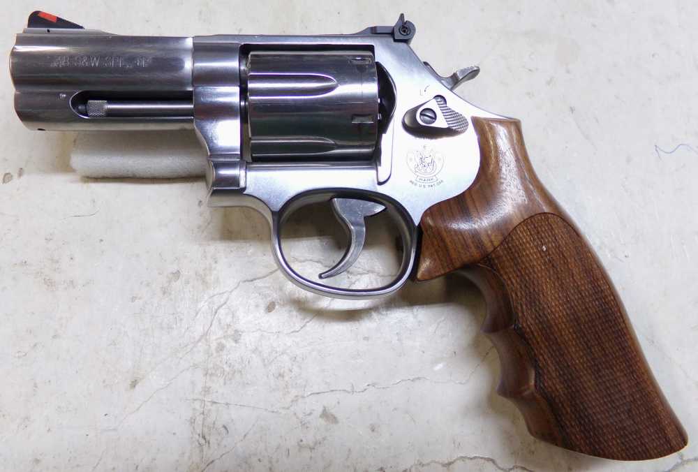Used Smith & Wesson 686-6 Revolver in .38 Spl. +P with original box-img-0