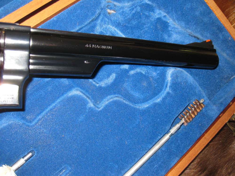 S & W model 29-2 with case & tools .44mag 8 3/8" barrel pristine !-img-9