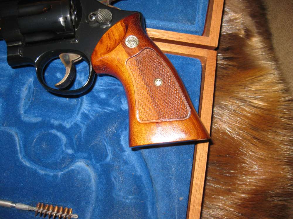 S & W model 29-2 with case & tools .44mag 8 3/8" barrel pristine !-img-3