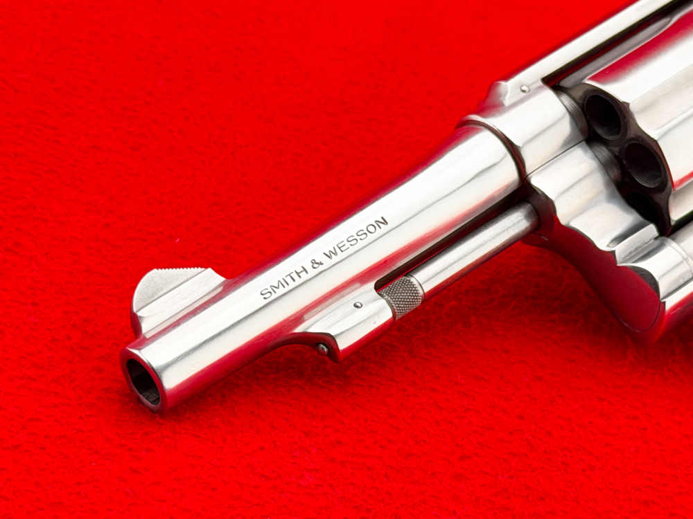 1973 S&W Model 64 .38 Special 4" Stainless w/ ENGRAVED STERLING SILVER GRIP-img-3