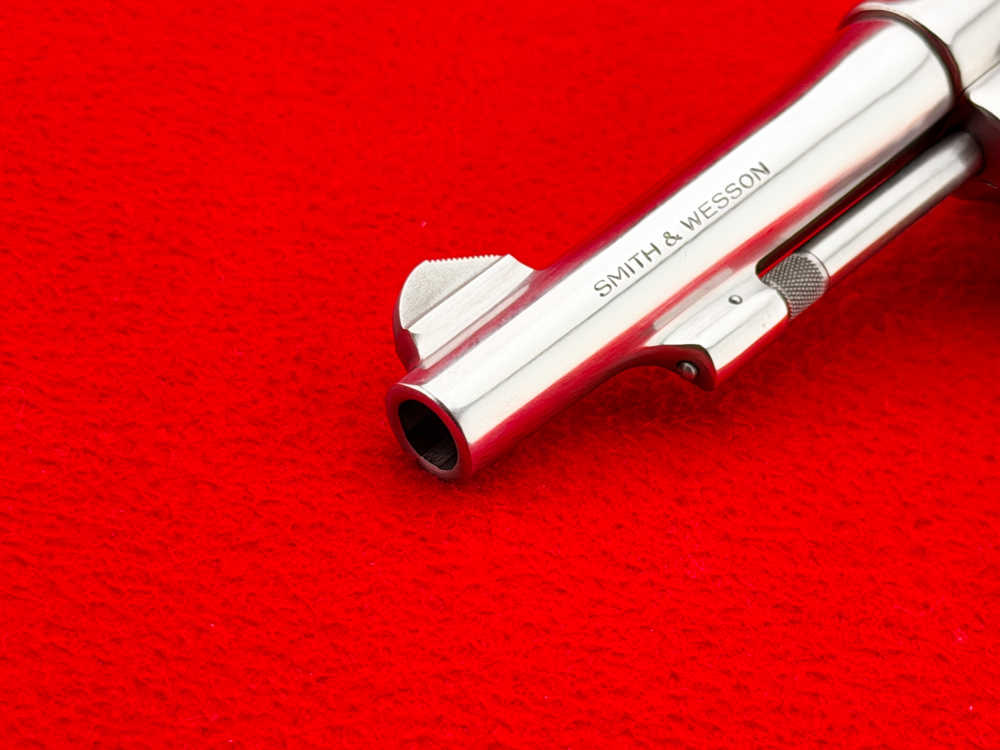 1973 S&W Model 64 .38 Special 4" Stainless w/ ENGRAVED STERLING SILVER GRIP-img-4