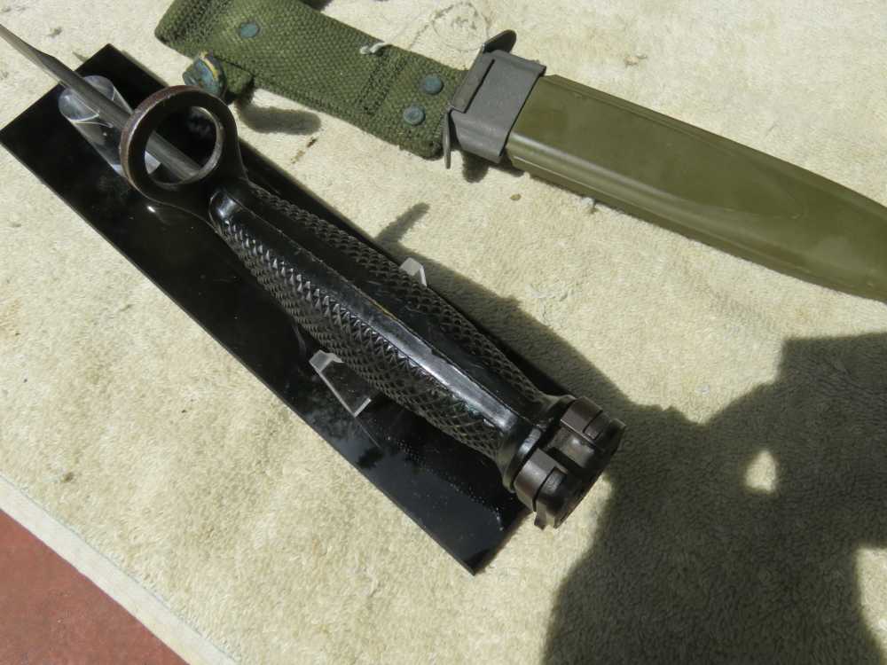 COLT M16 Vietnam Era M7 Factory Bayonet W/Scabbord all Original-img-11