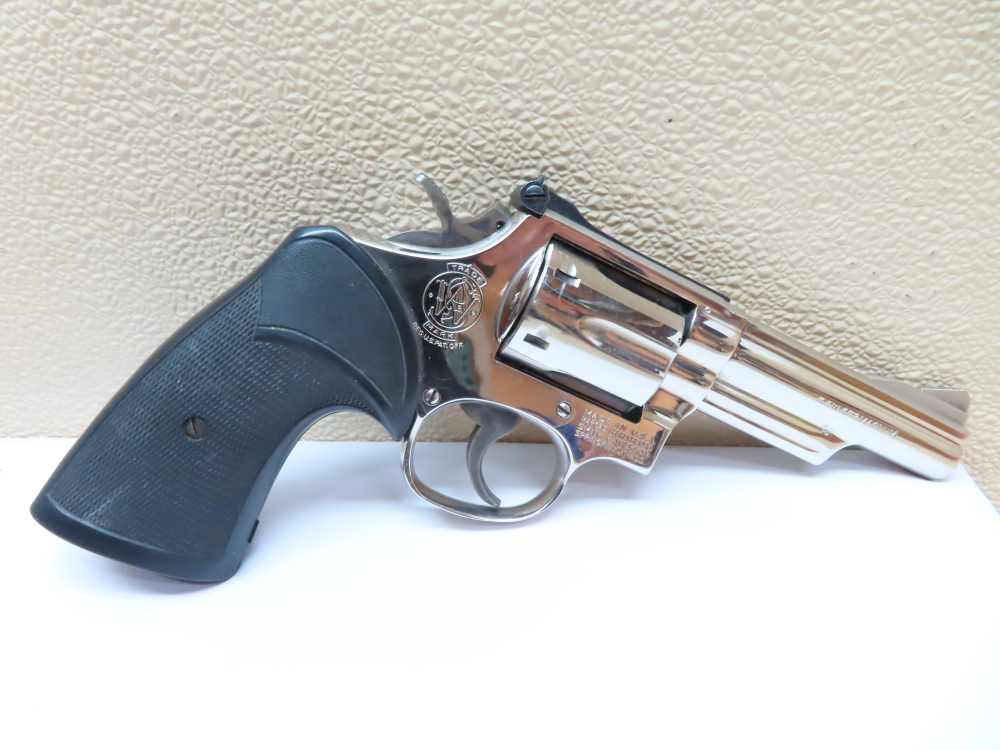 Smith & Wesson NICKEL Model 19-3 .357 Magnum 4" Barrel  NICE -img-3