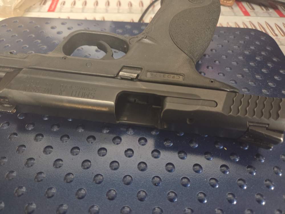 S&W M&P Fullsize 40 -img-4