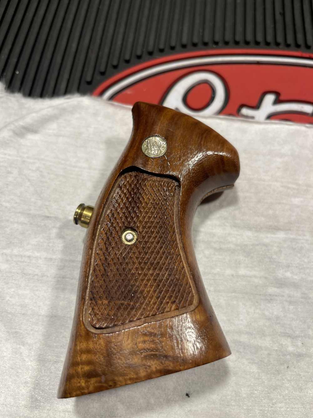 Factory Smith & Wesson "K" Frame square bottom wood grips silver medallion-img-6