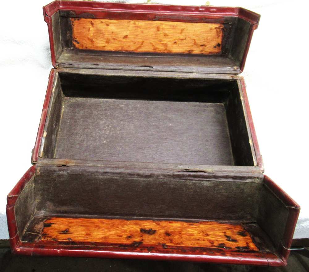 Knickerbocker Case Co. Top Grain Cowhide With Key & Lures-img-3