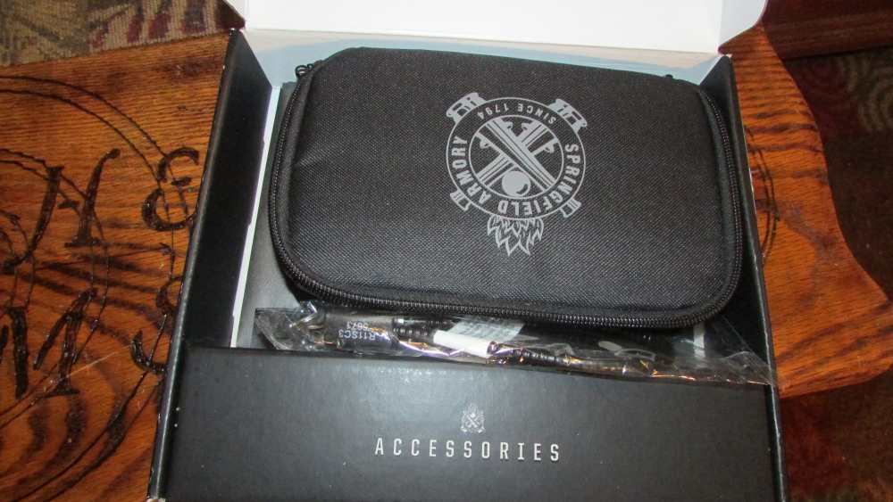 SPRINGFIELD, HELLCAT 9MM, RUG/BOX-img-3
