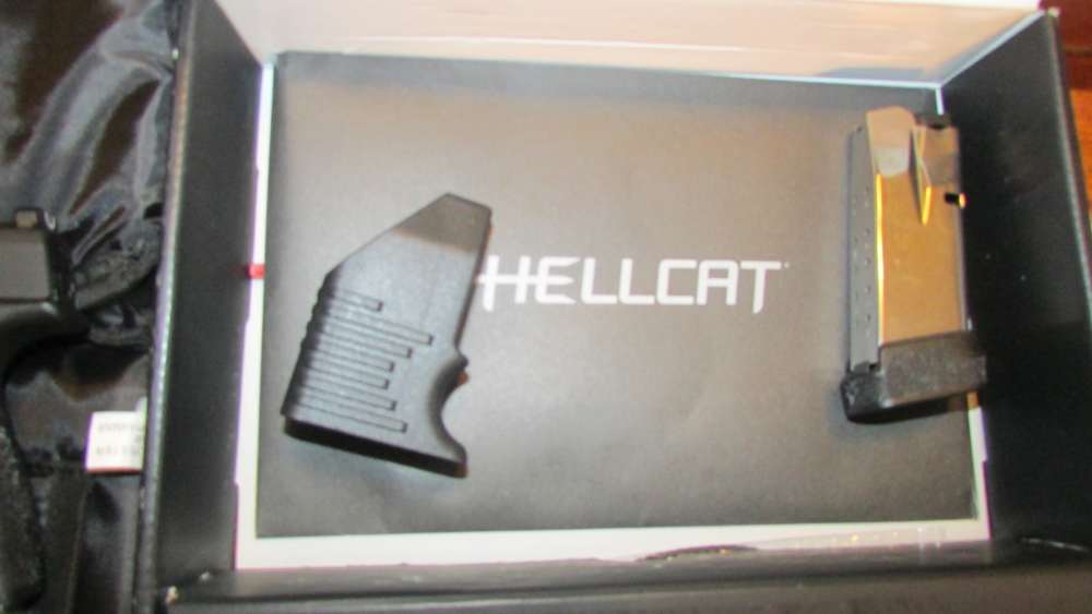 SPRINGFIELD, HELLCAT 9MM, RUG/BOX-img-9