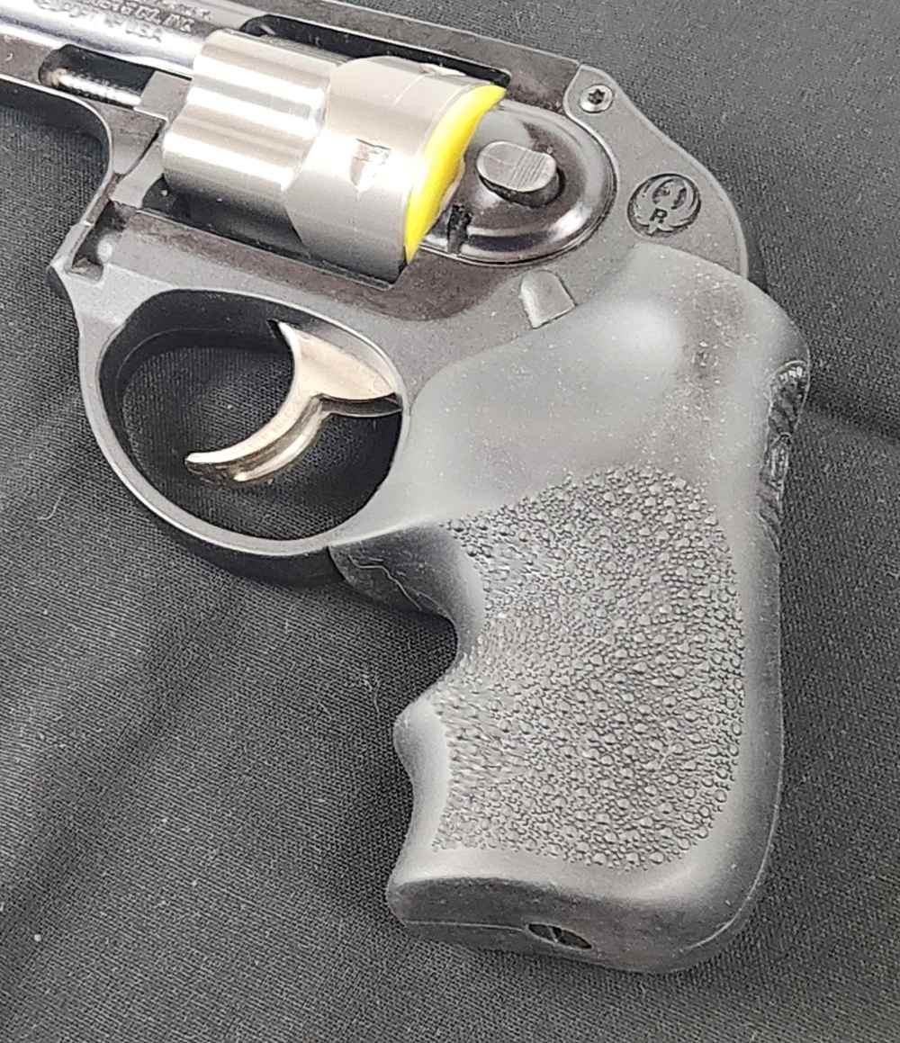 Ruger LCR Hammerless - 2" - 38spl - Used-img-1